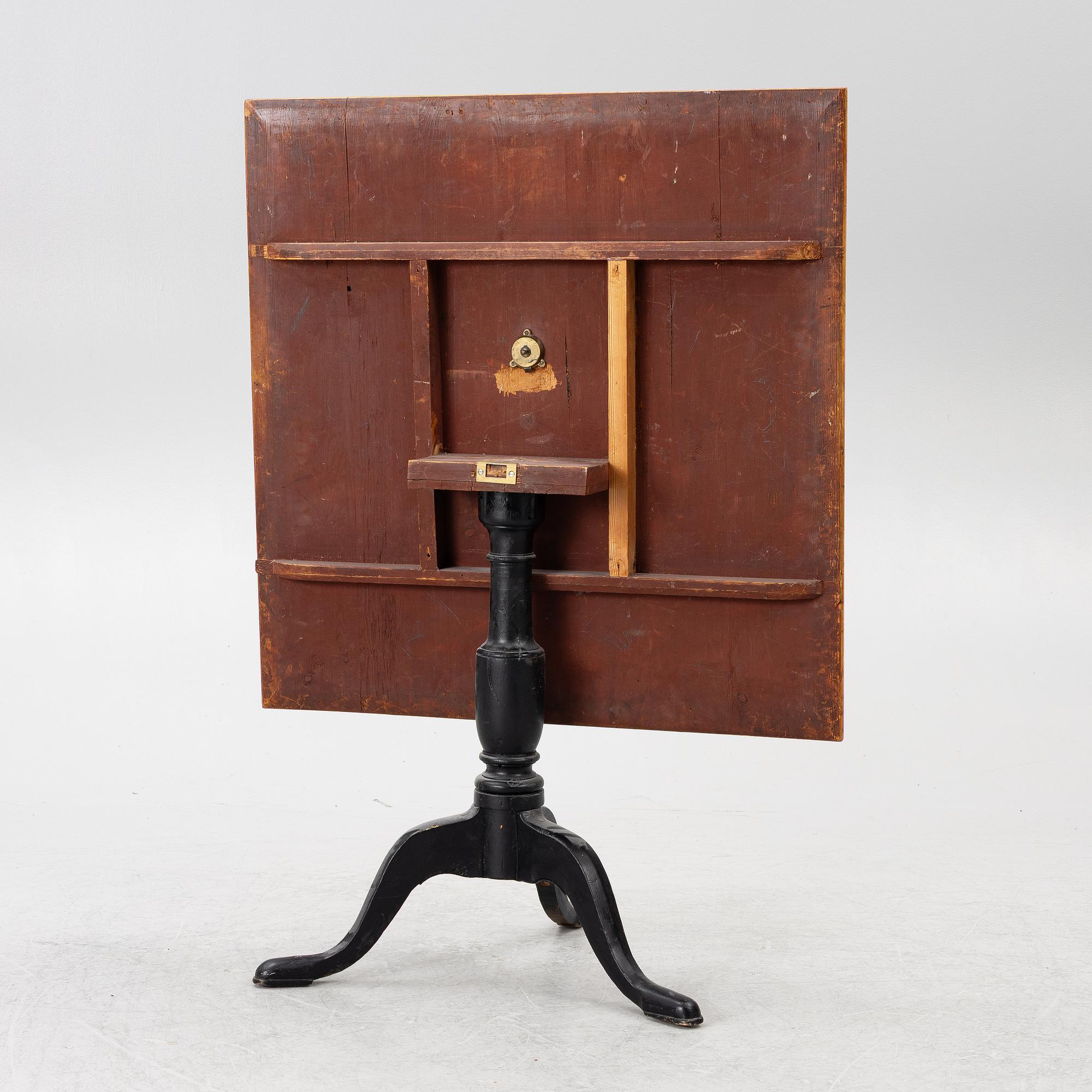A Swedish 19th century tilt-top table.