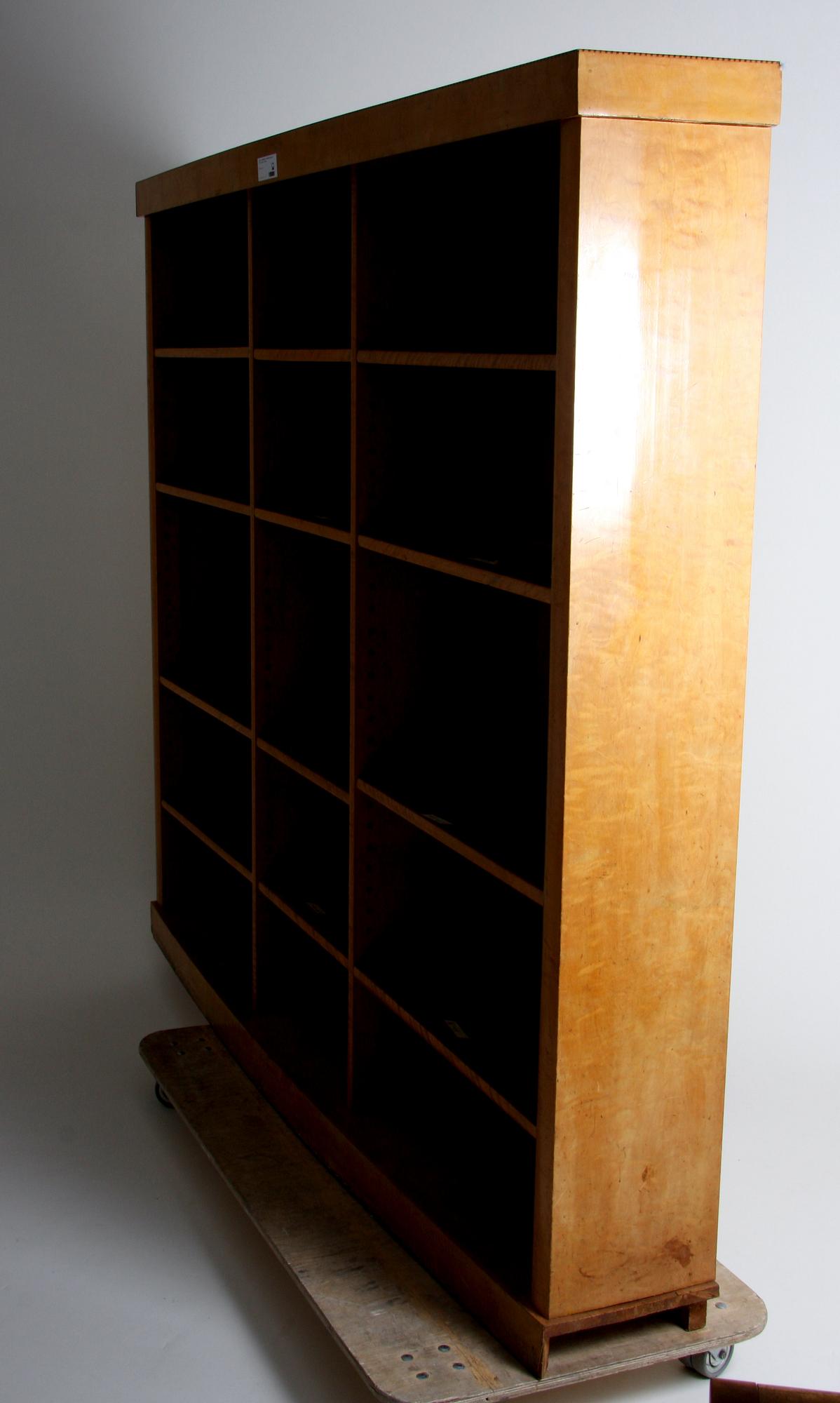 BOKHYLLA, biedermeierstil, 1900-talets början.