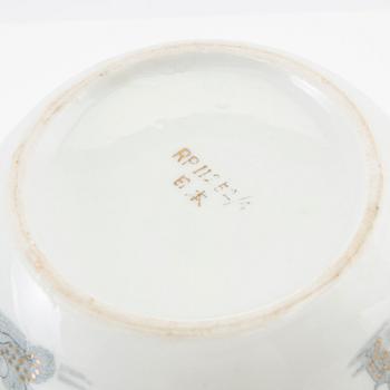 A set of four Chinese tea pots, 20th century.