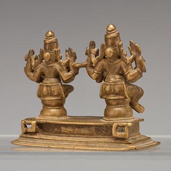 GUDOMAR, tre stycken, kopparlegering. Indien, 1800-tal.