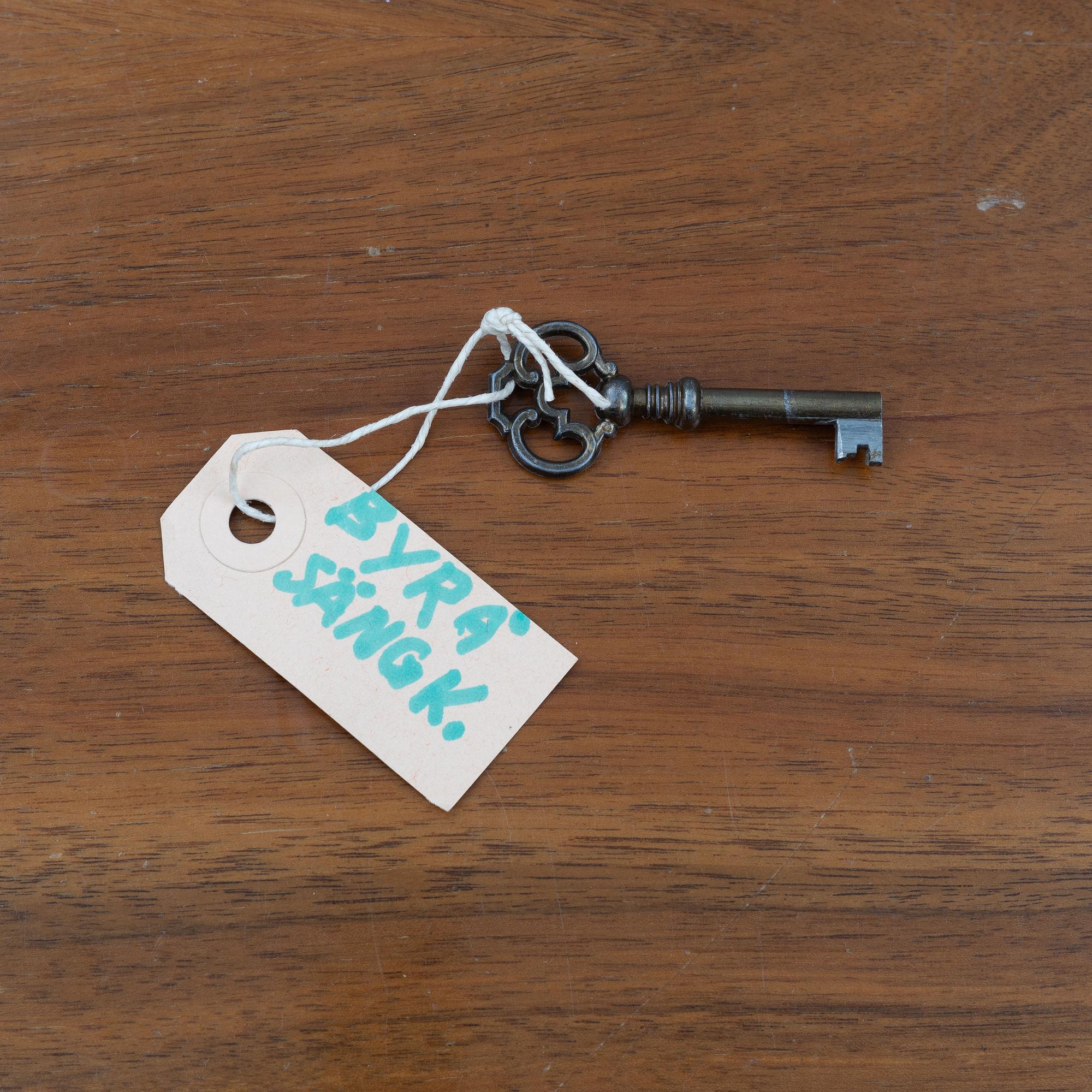 A Swedish Modern chest of drawers, 1940s.