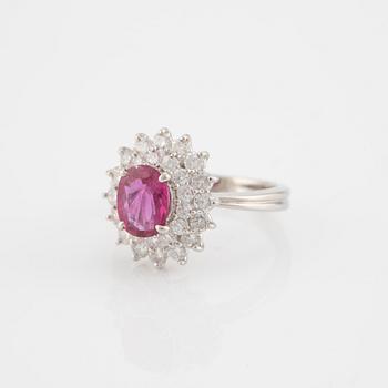 Ring, platinum with ruby and brilliant-cut diamonds, accompanying GIA report.