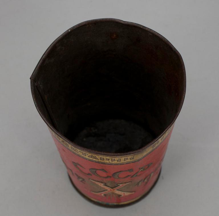 BÄGARE, målad plåt, Sovjetunion 1927.