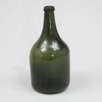 A glass bottle, 18th century.