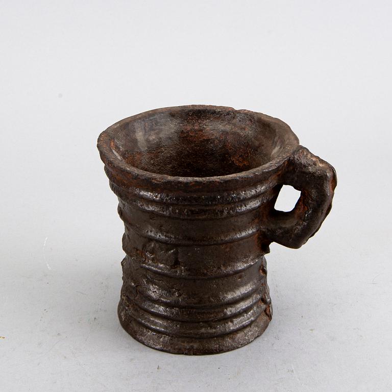 A SWEDISH CAST IRON MORTAR, 18th century.