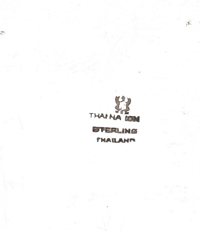 CIGARETTSKRIN, Sterlingsilver, Thailand, 1900/2000-tal. Totalvikt 713 g (ink isats).