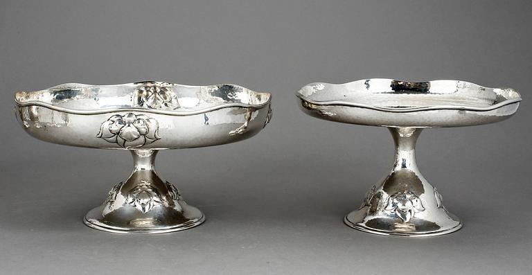 SERVISDELAR, 6 delar, silver, jugend, bla A. Hildebrand, Gävle, 1921. Total vikt ca 2943g.