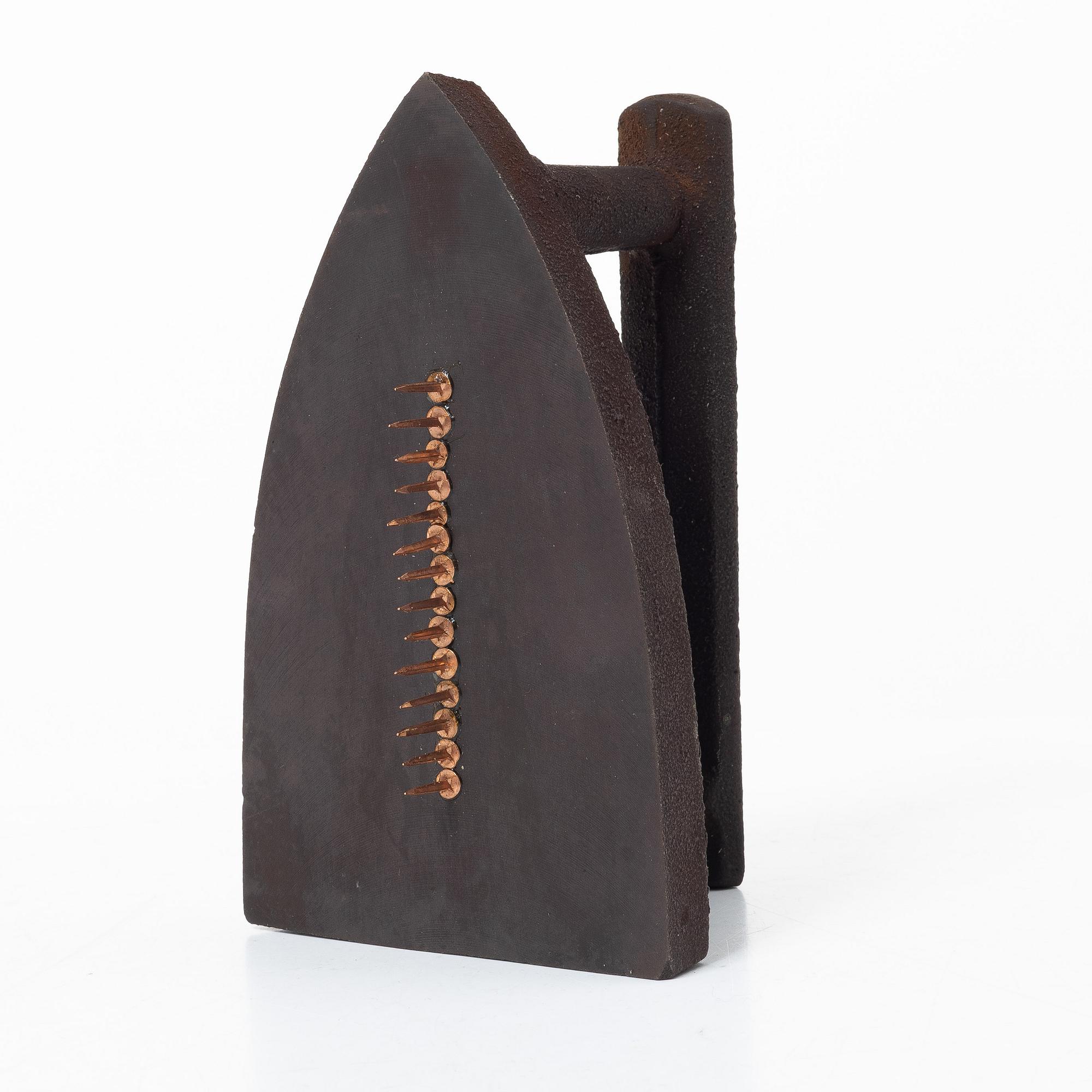 Man Ray, 'Cadeau'.