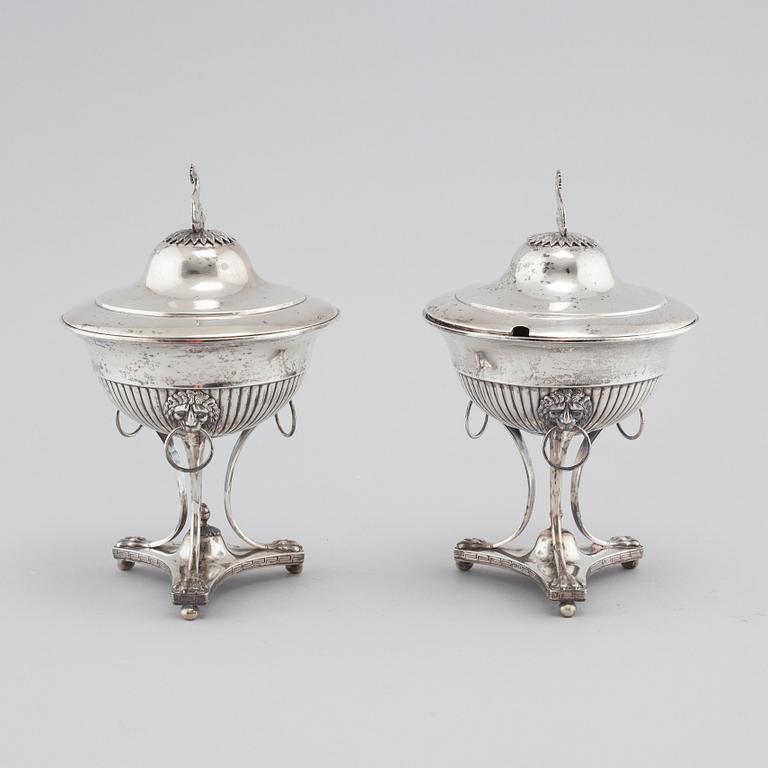 A pair of slidded silver sugar bowls by Petter Adolf Sjöberg, Stockholm, from 1819.