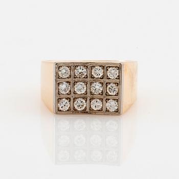 Ring 18K gold with diamonds, Stavströms Gold Stockholm 1965.