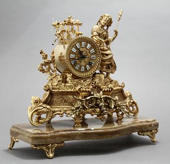 BORDSPENDYL, Louis XV-stil, 1900-tal.