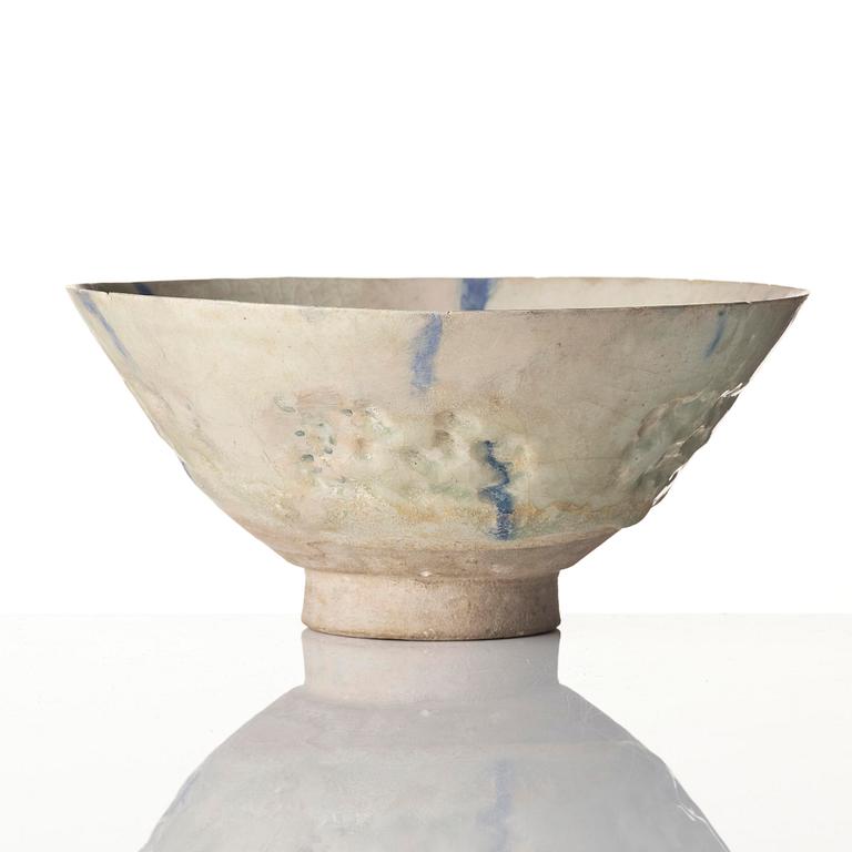 A glazed Kashan pottery bowl, Persia, around 1200 AD.