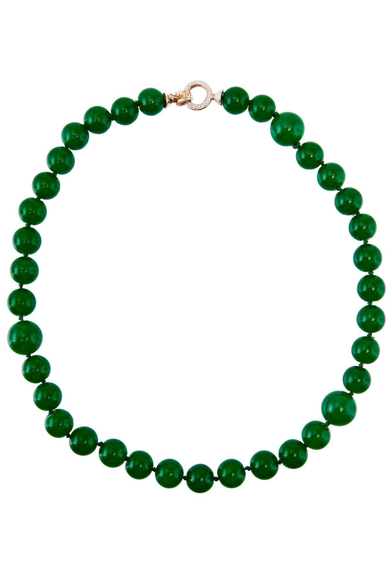 A JADEITE COLLIER.