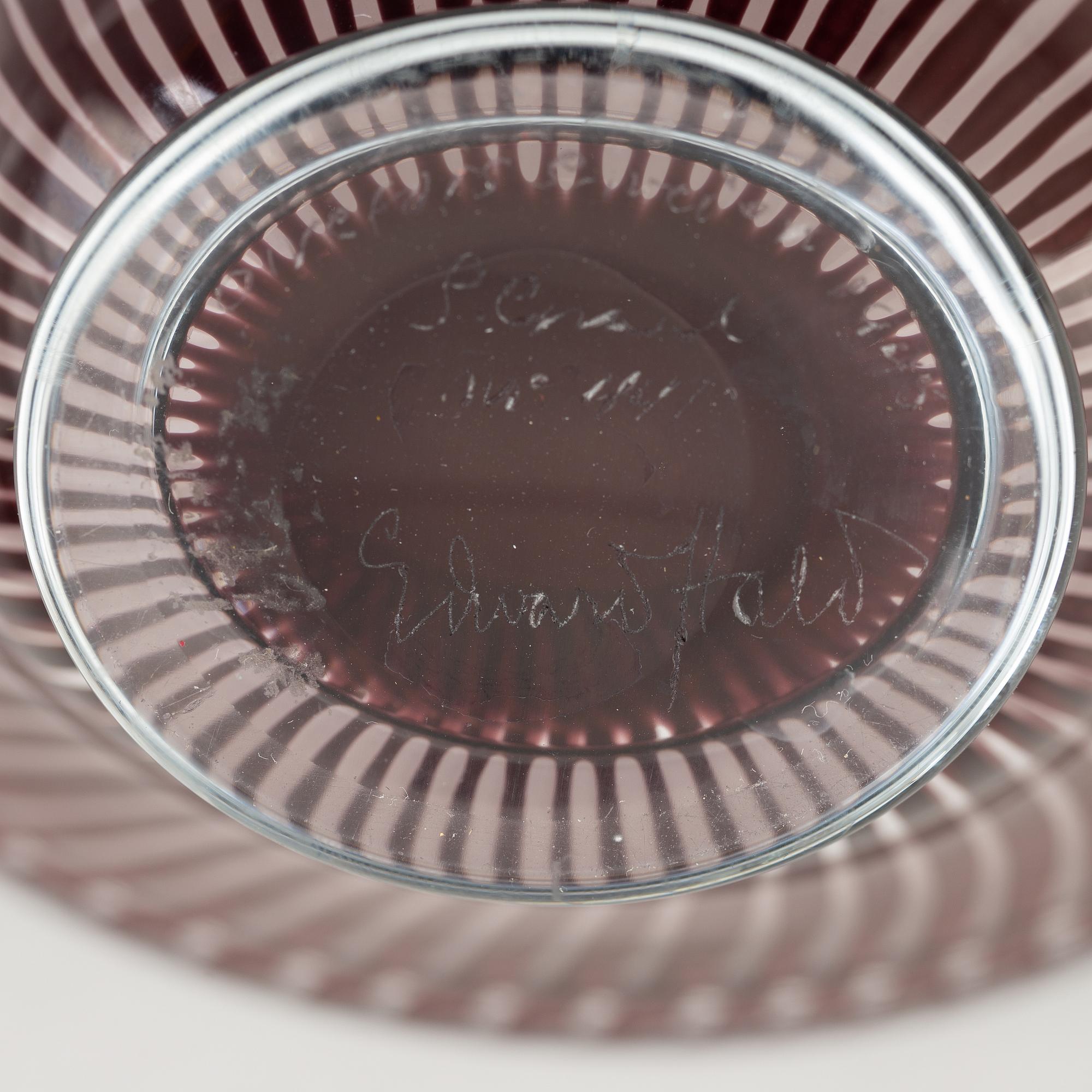 Edward Hald, twp glass "slipgraal" bowls, signed, Orrefors, 1941 and 1945.