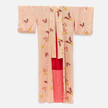 A Japanese silk kimono, 20th Century.