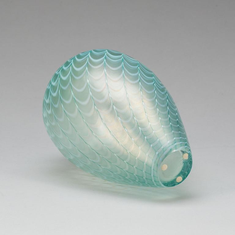 VAS, glas. Bertil Vallien Kosta Boda. Artist coll. 48439.