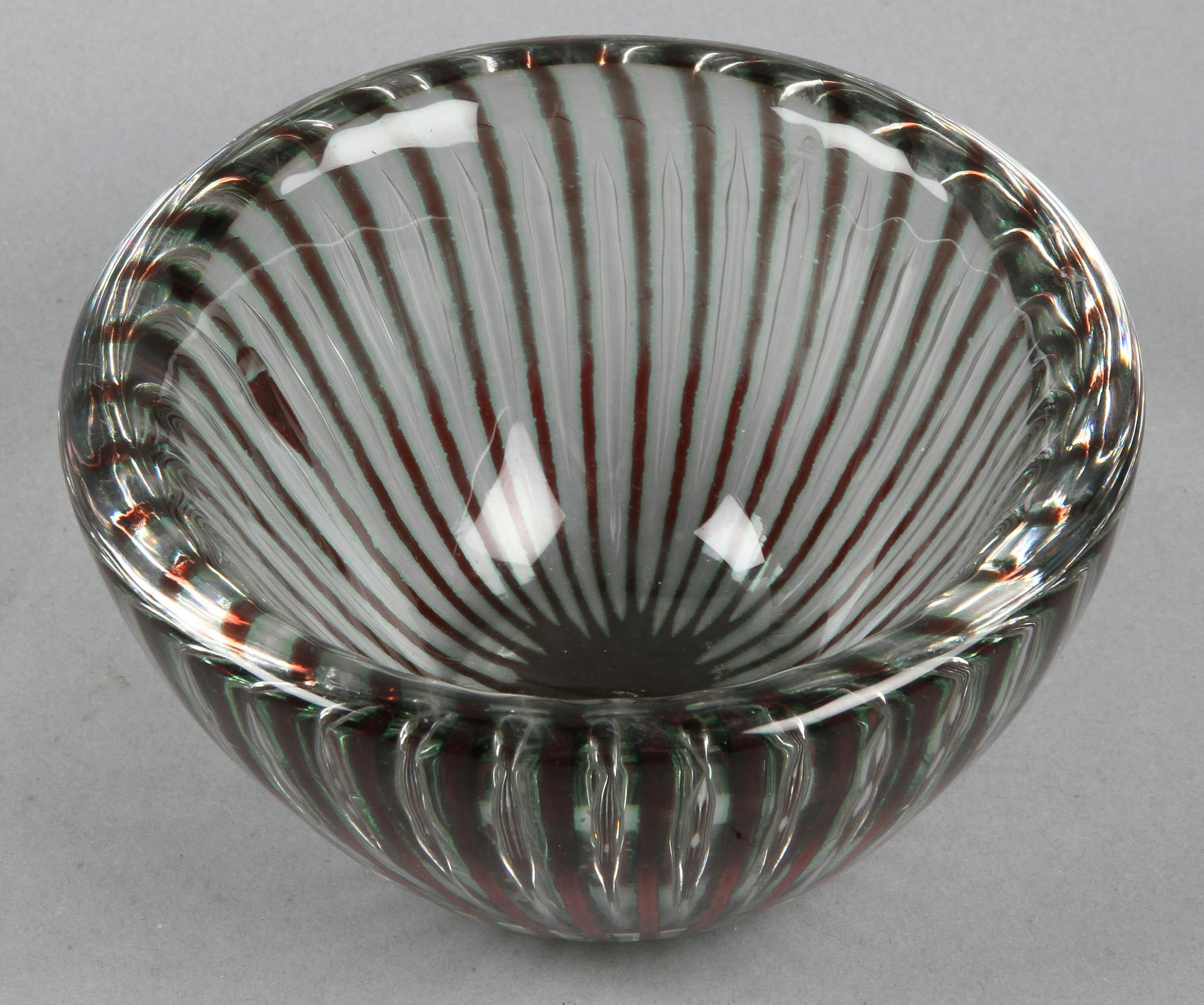 SKÅL, glas,  Edvin Öhrström, Orrefors. Ariel. Sign o numrerad 1760 E.