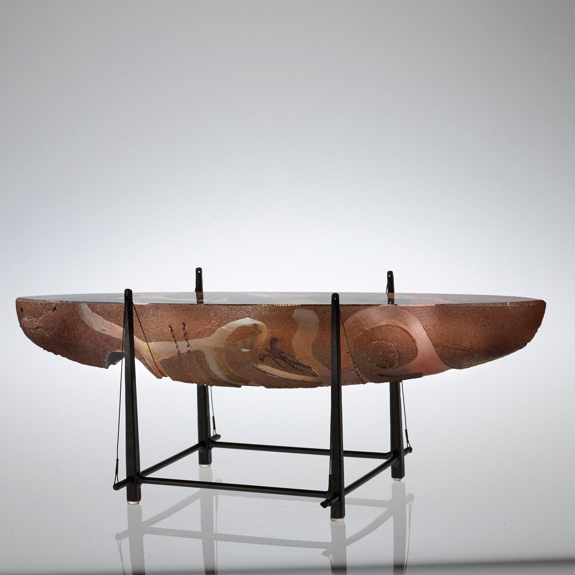 A unique Bertil Vallien sand cast glass sculpture, Kosta Boda 1989.