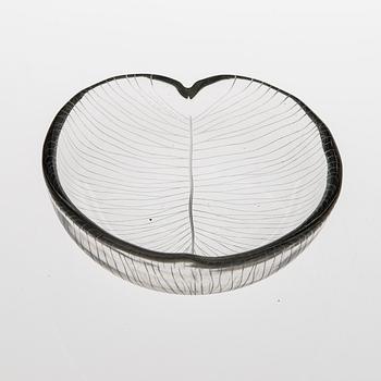 TAPIO WIRKKALA, KULHO, viivahiottua lasia, signeerattu T. Wirkkala Iittala.