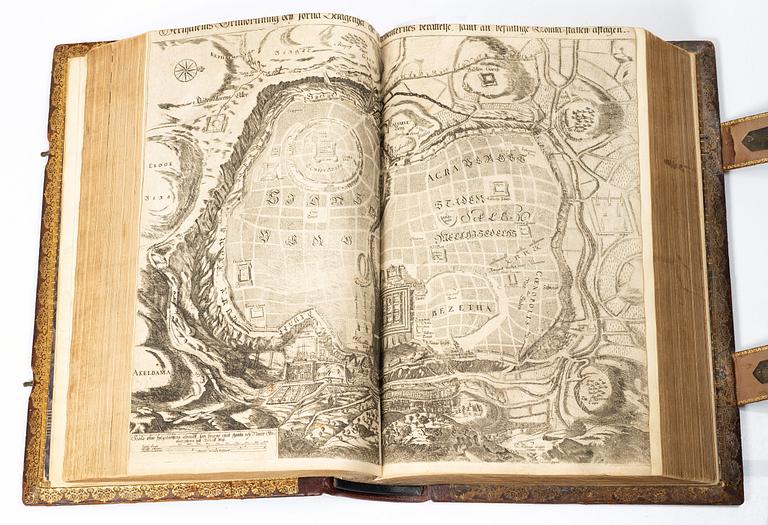 Karl XII:s stora kyrkobibel, 1702-3, med Peringskiölds bibliska historia, 1713.