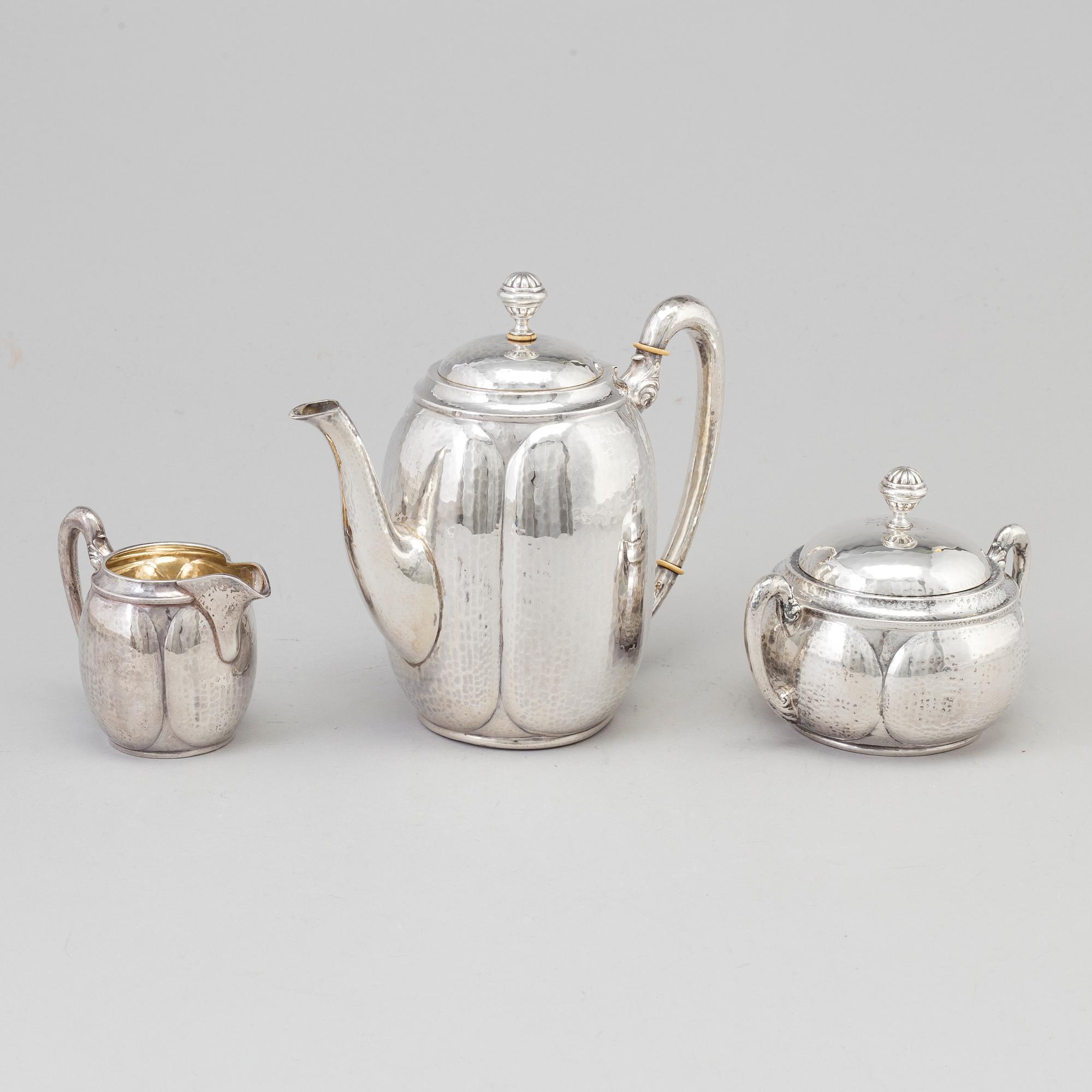 KAFFESERVIS, 3 delar, silver, importstämplad, 1900-talets första hälft.