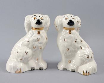 FIGURINER, ett par, flintgods, Beswick.