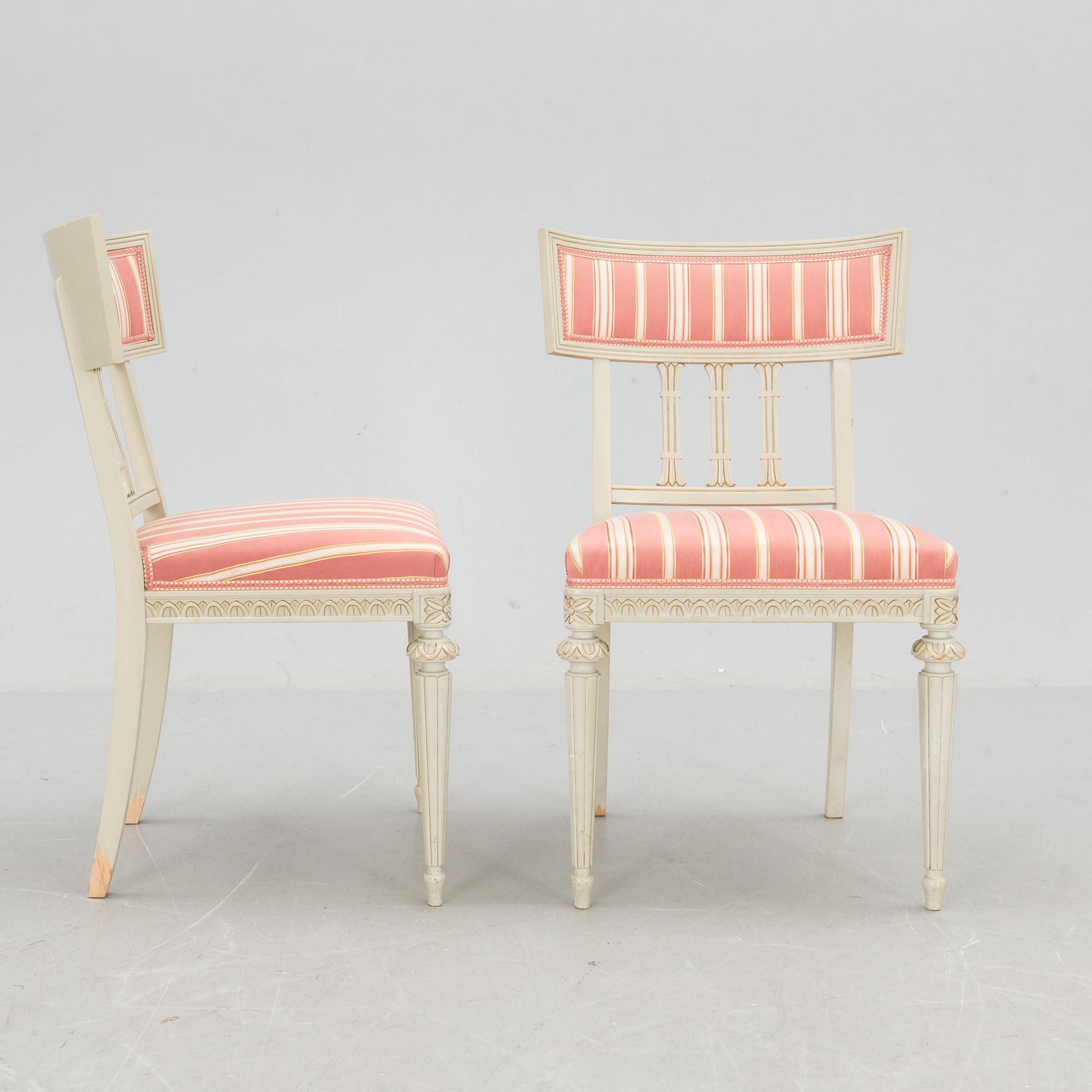 STOLAR, ett par, gustaviansk stil, 1900-tal.