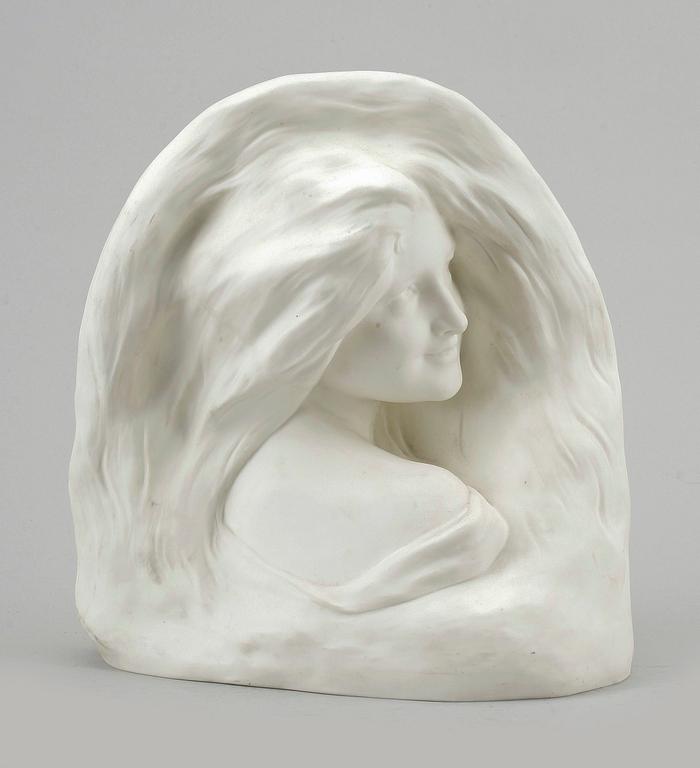 FIGURIN, parian, Gustavsberg, daterad 1913.