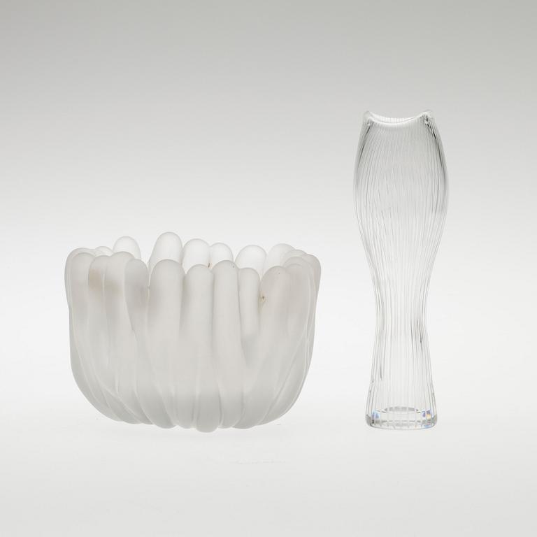 MALJAKKO ja MALJA, lasia, "Varsanjalka" sekä "Jäkälä" Tapio Wirkkala, Iittala. Maljakko signeerattu.