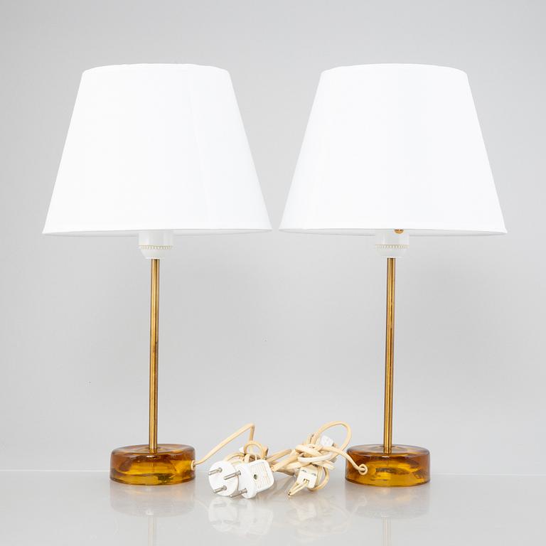 Bordslampor ett par, Nybro Armaturfabrik. 1900-talets andra hälft.