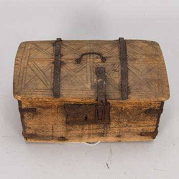 ARKKU 1500/1600-LUKU JA TUPAKKARASIA 1800-LUKU.