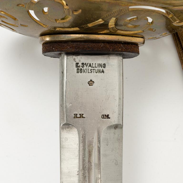 A Swedish cavalry officer's sword, 1893 pattern with scabbard.