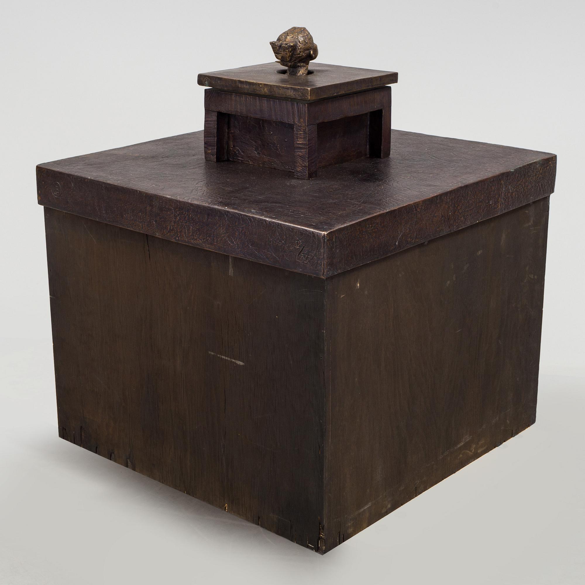 LISS ERIKSSON, a bronze sculpture "Foire du Trone", signed and numbered I/V, fonderi Godard Paris.