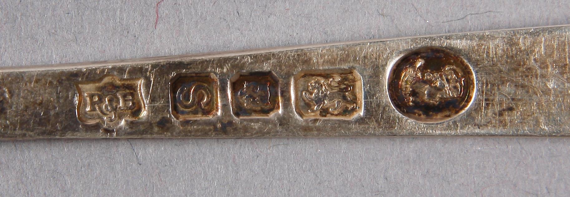 PARTI SILVER, 26 delar, bl a England, Danmark och Japan, 1800-1900-tal.