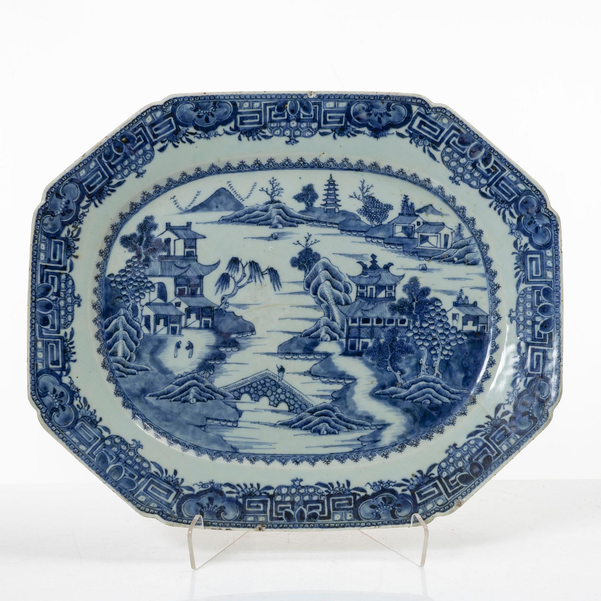 Stekfat, kompaniporslin, Kina, Qingdynastin, Qianlong (1736-95).