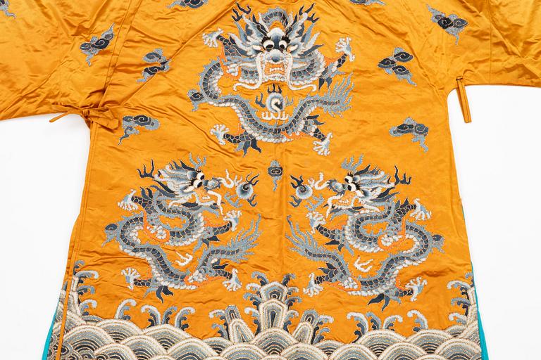 A Chinese embroidered silk robe, 20th century.