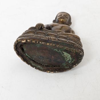 Two bronze figures, Buddha and Guanyin, Ming and Qing dynasty.