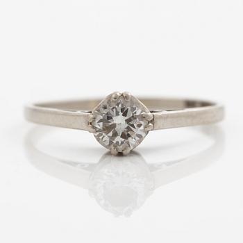 Ring, 18K white gold with brilliant-cut diamond.