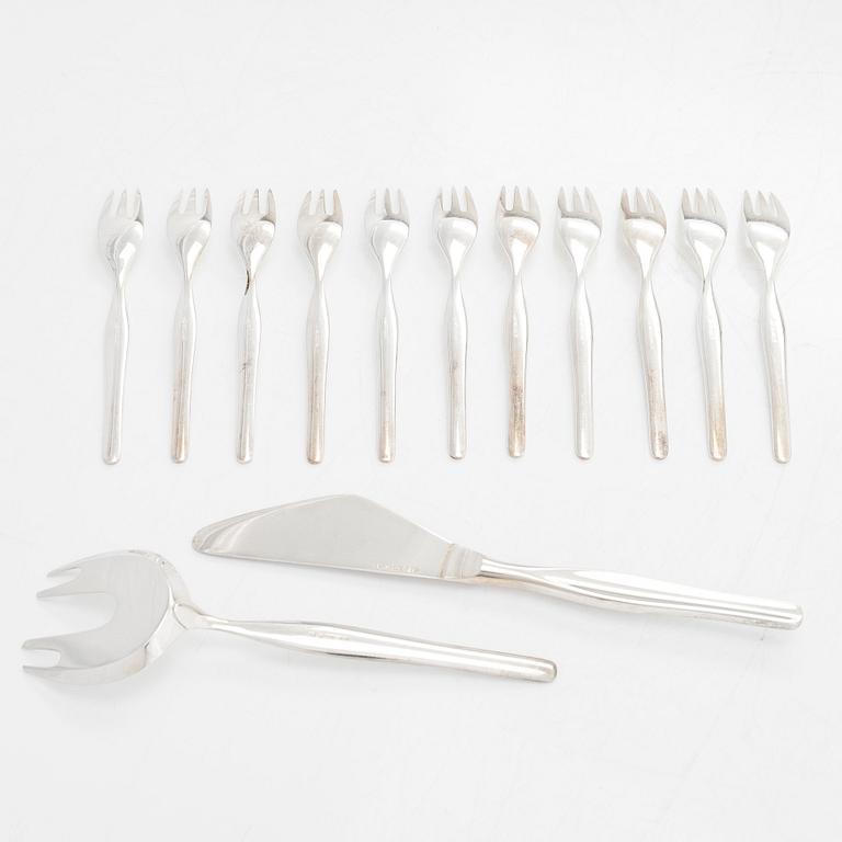 Tapio Wirkkala, a set of 'Tapio' sterling silver cake servers and 11 cake forks, Kultakeskus, Hämeenlinna 1971-74.