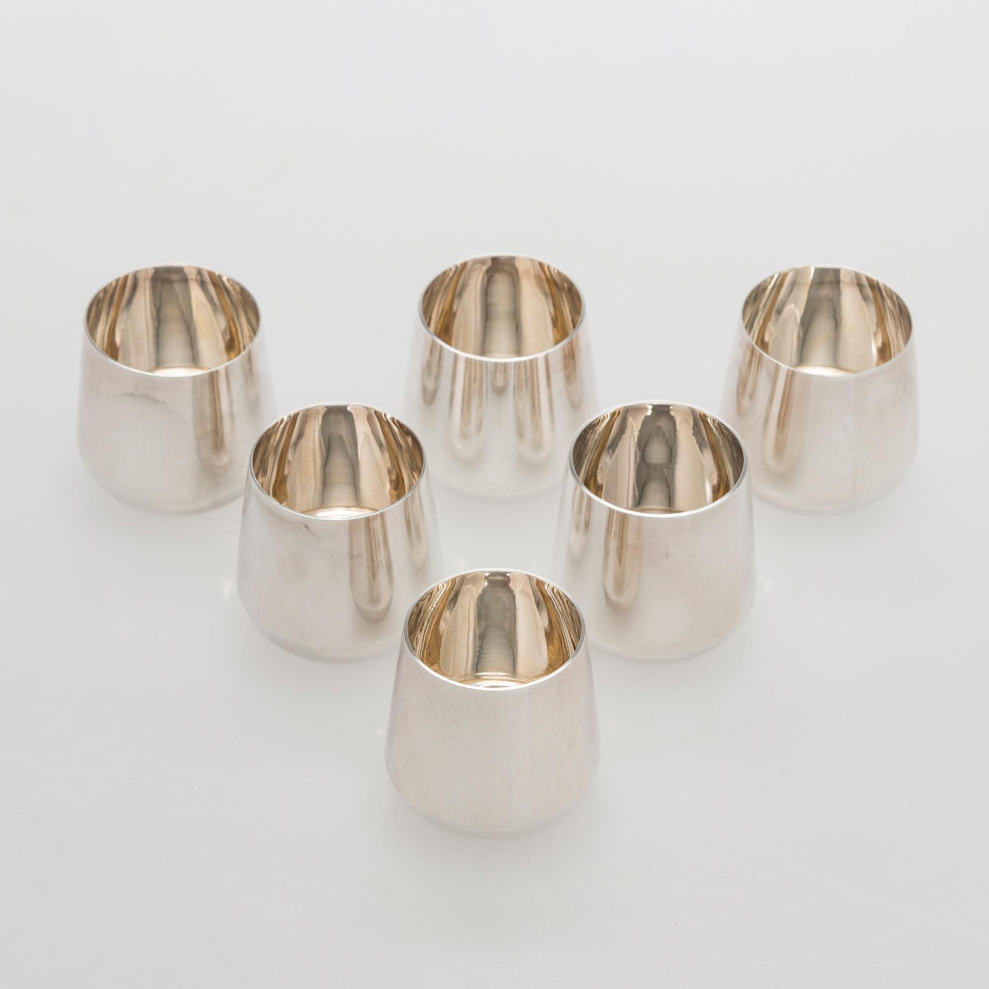 A set of six silver beakers, Auran Kultaseppä, Turku 1977 - 1990.