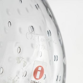 Oiva Toikka, a 'Pearl' glass bird, signed O. Toikka Iittala.