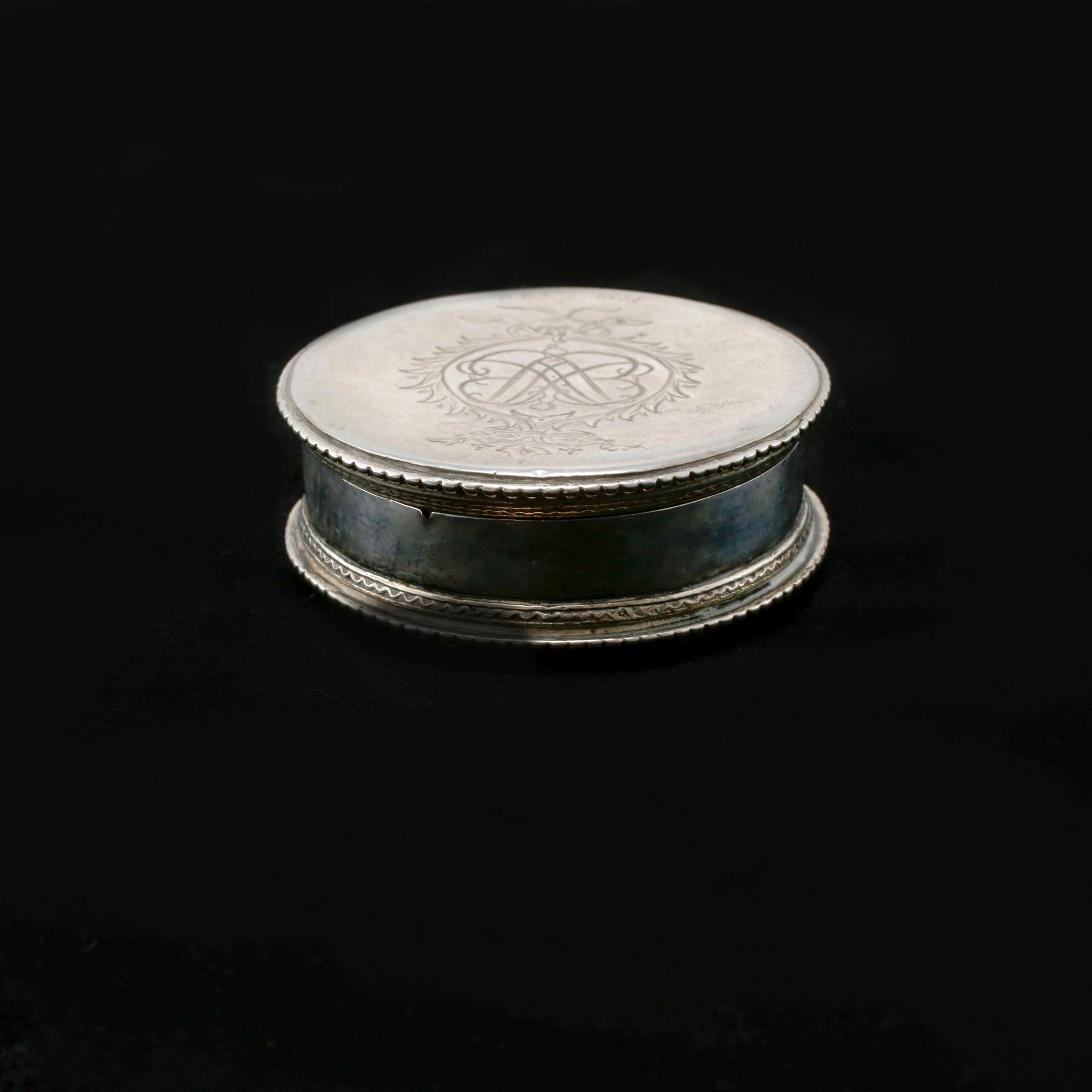 A Swedish 18th century parcel-gilt silver snuff-box, mark of G E Wendt, Gothenburg (1729-1735 (-53)).