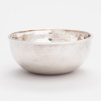 A sterling silver bowl, J.A. Tarkiainen, Helsinki 1991.