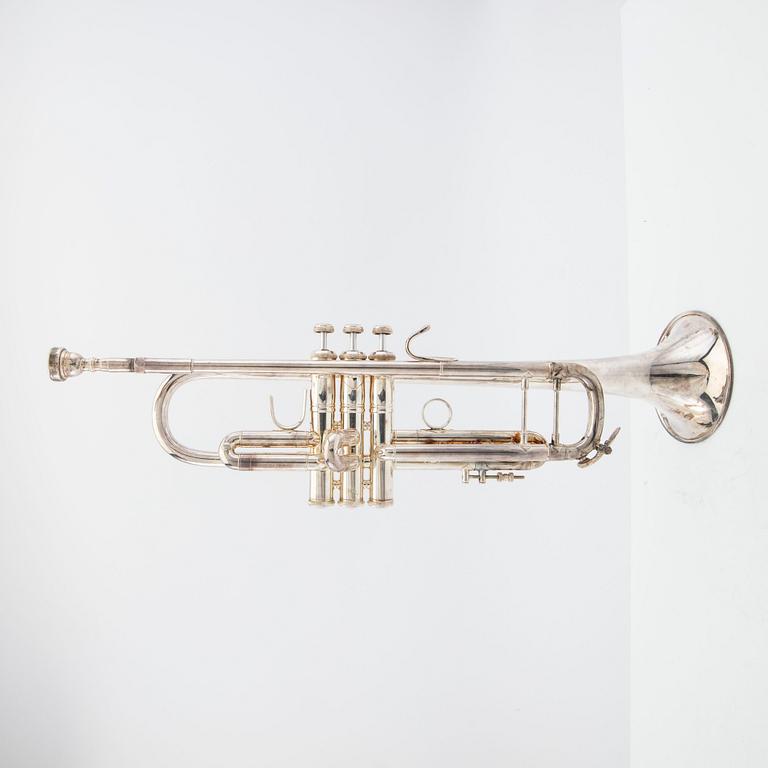 Vincent Bach Trumpet "Stradivarius model 37" number 477460.