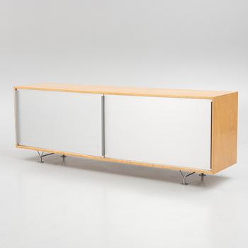 Bruno Mathsson, sideboard, "MI 806", Mathsson International AB Värnamo, sent 1900-tal.