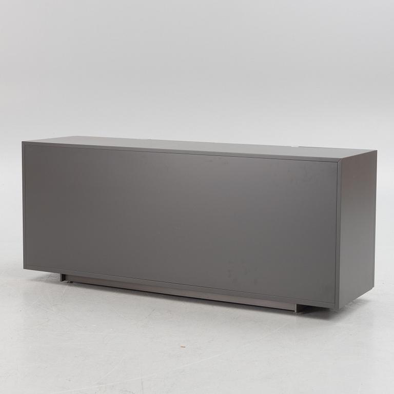 Rodolfo Dordoni, sideboard ur "Harvey line", Minotti.