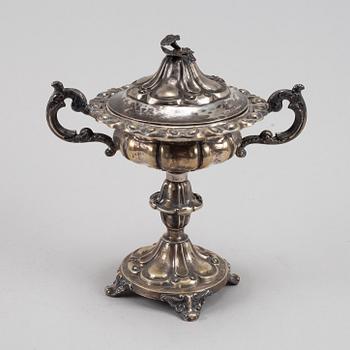 Carl Nyström, sockerskål, silver, Stockholm, 1850.