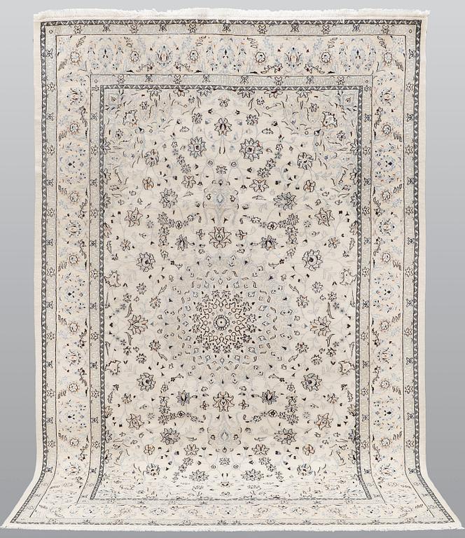 Matta, Nain part silk s.k 9LAA, ca 307 x 198 cm.