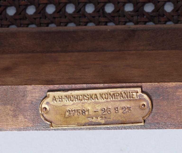 KONSOLBORD, Nordiska Kompaniet, Sverige, 1920-tal.