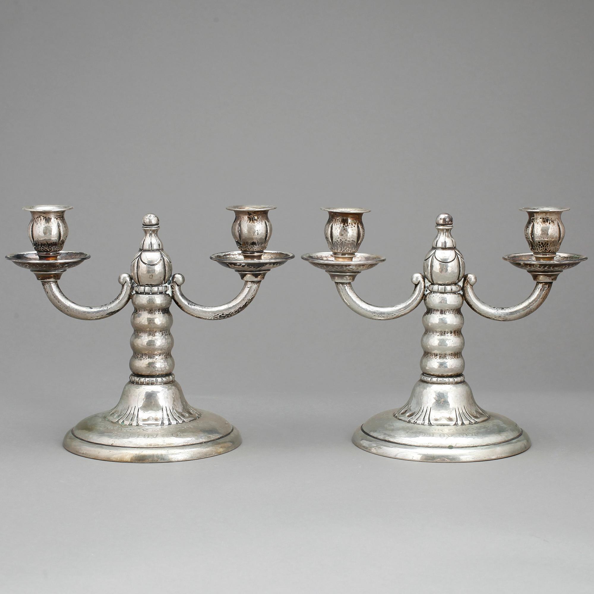 KANDELABRAR, ett par, silver, jugend, CG Hallberg, Stockholm, 1929. Vikt ca 495g.